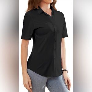Hoteve Women’s Black Short Sleeve Button Down Wrinkle Free Blouse Size Small NWT